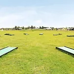 10 Person In Brovst-by Traum * 布罗斯特