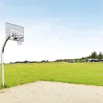 10 Person In Brovst-by Traum *